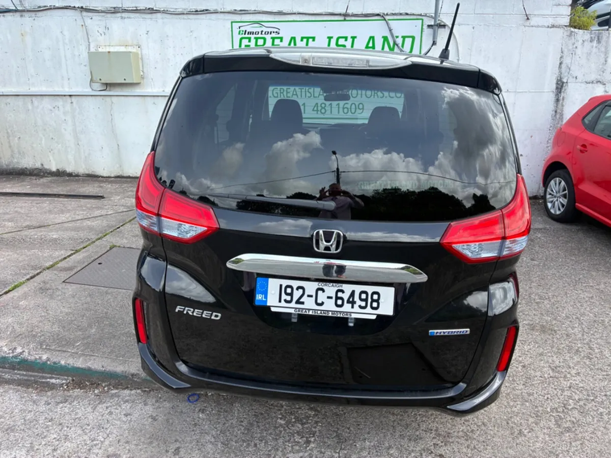 Honda Freed Hatchback, Petrol Hybrid, 2019, Black