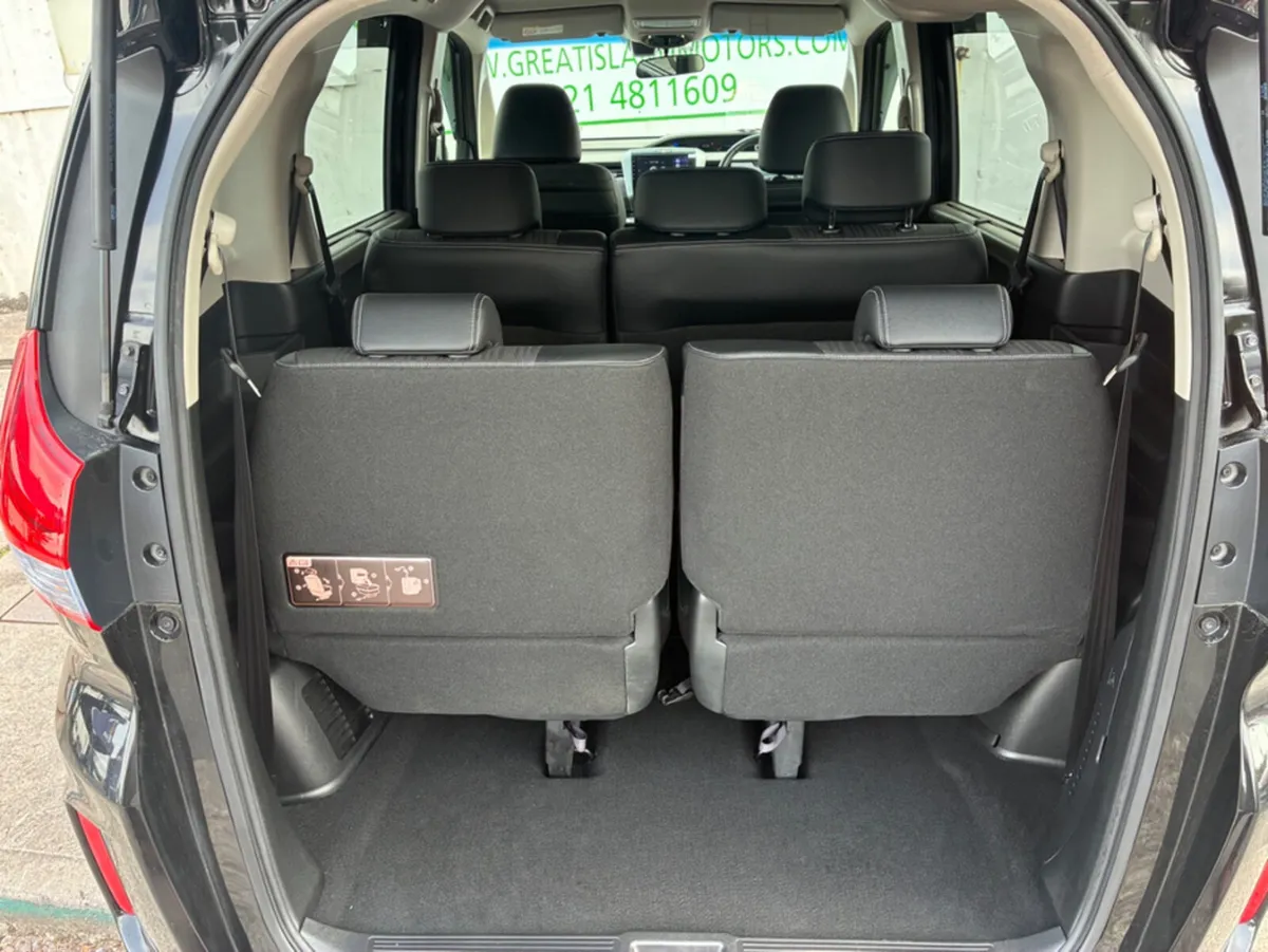 Honda Freed Hatchback, Petrol Hybrid, 2019, Black