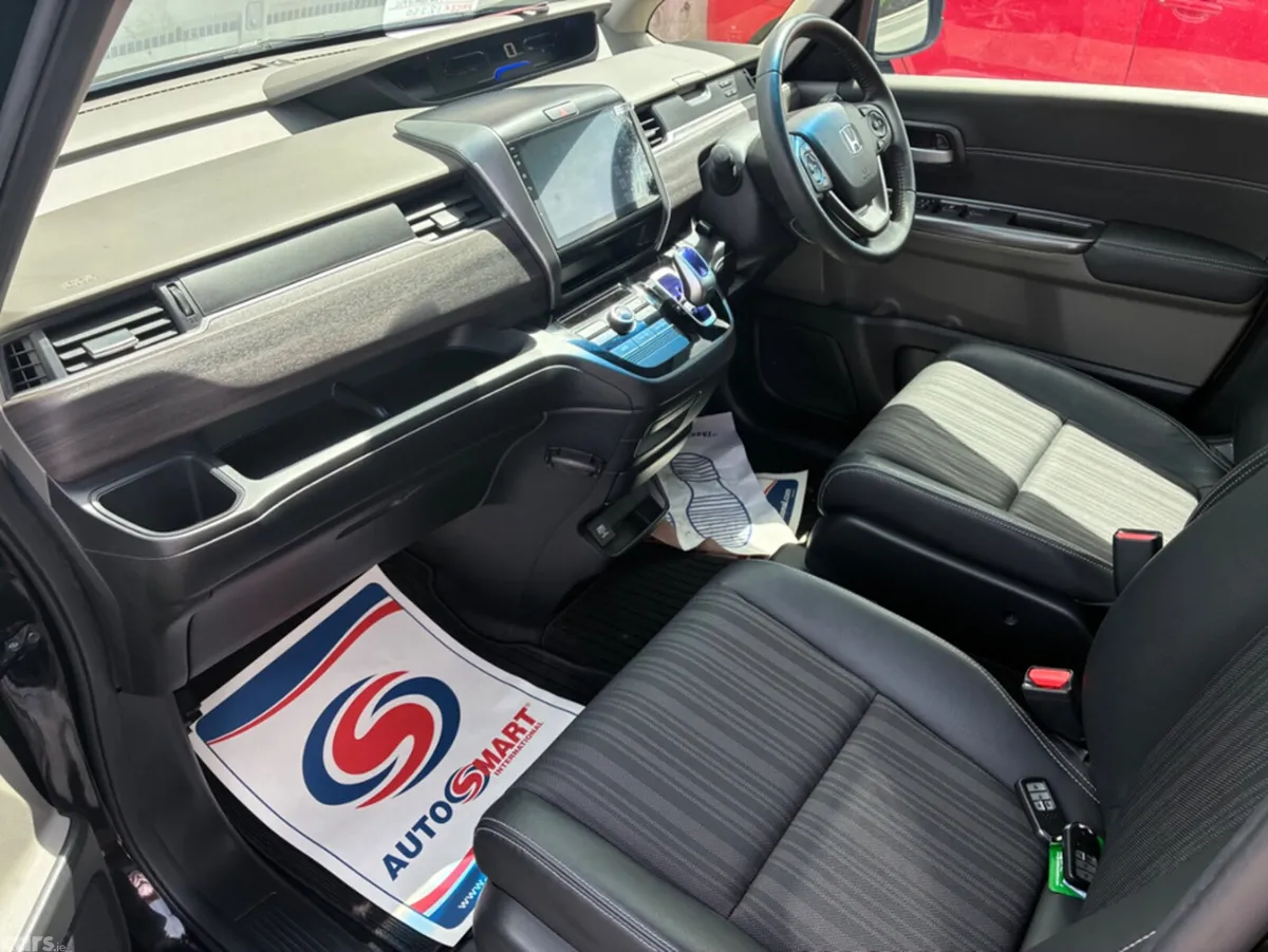 Honda Freed Hatchback, Petrol Hybrid, 2019, Black