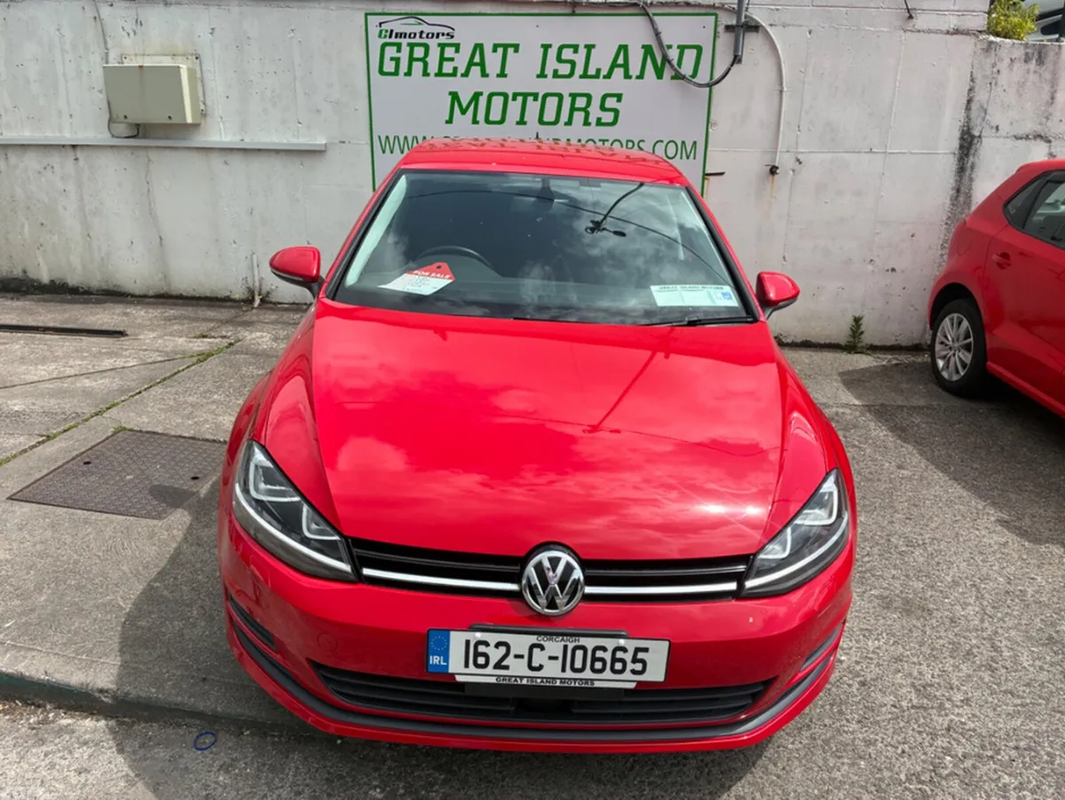 Volkswagen Golf Hatchback, Petrol, 2016, Red
