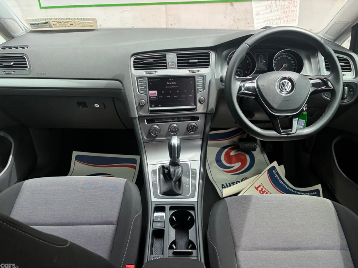 Volkswagen Golf Hatchback, Petrol, 2016, Red