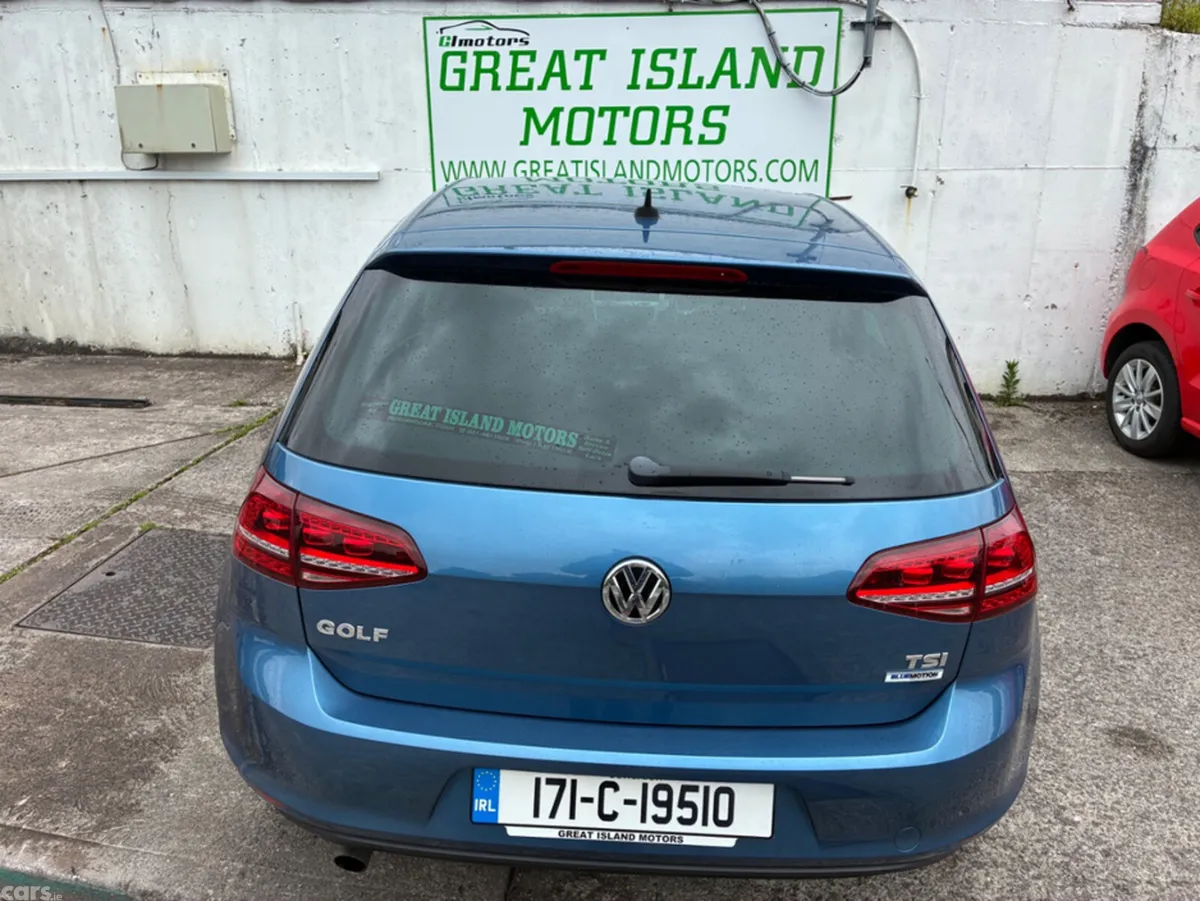 Volkswagen Golf Hatchback, Petrol, 2017, Blue