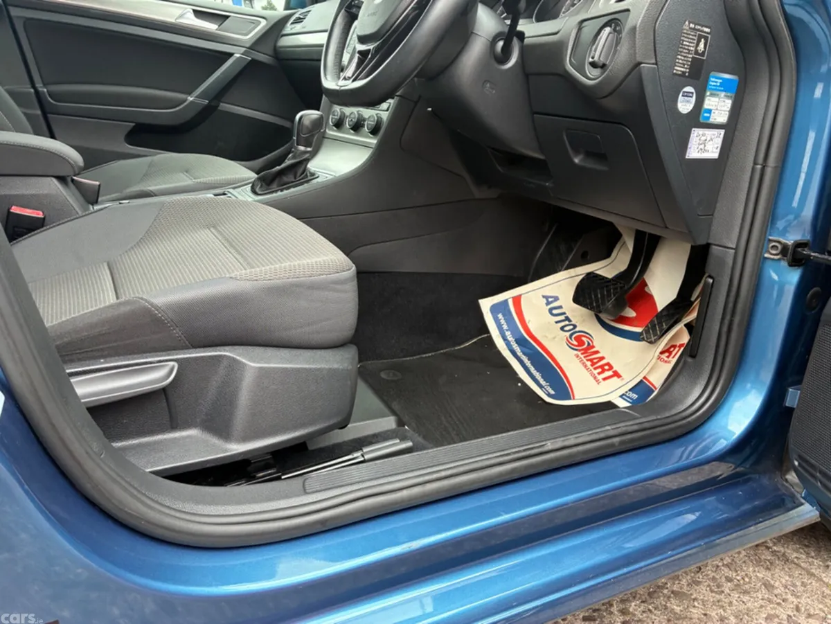 Volkswagen Golf Hatchback, Petrol, 2017, Blue