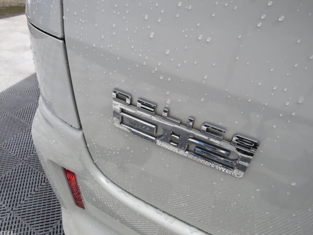 Mitsubishi Delica MPV, Petrol Hybrid, 2017, White