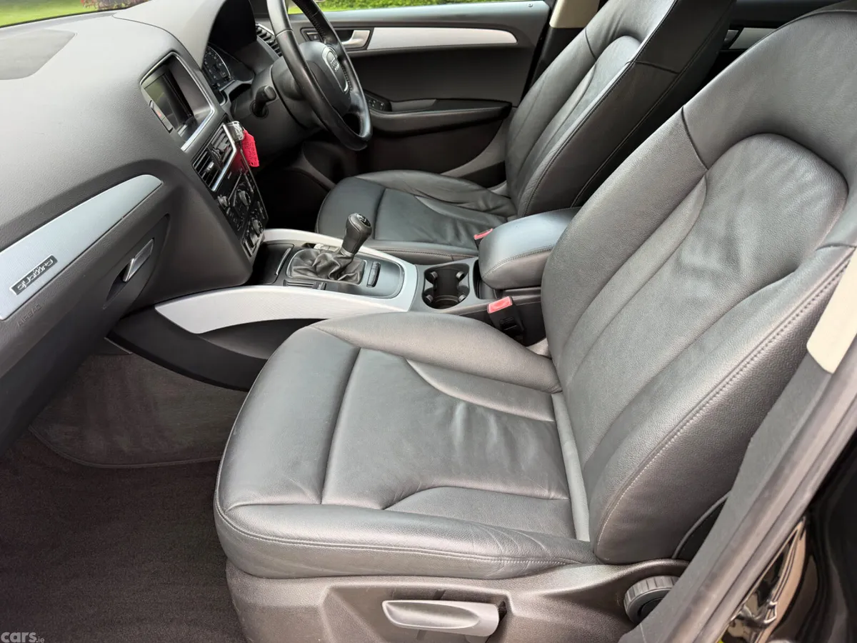 Audi Q5 SUV, Diesel, 2011, Black
