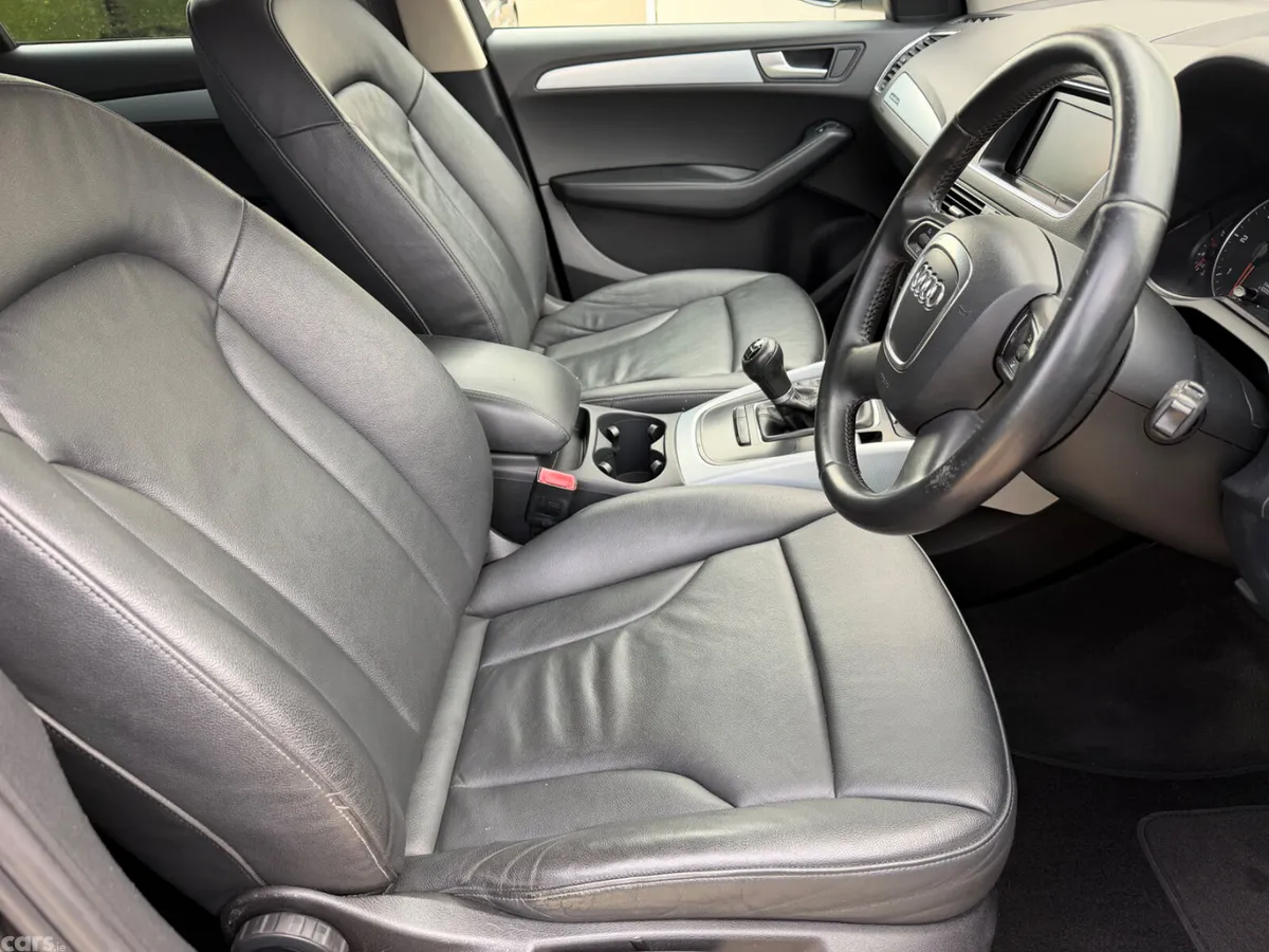 Audi Q5 SUV, Diesel, 2011, Black