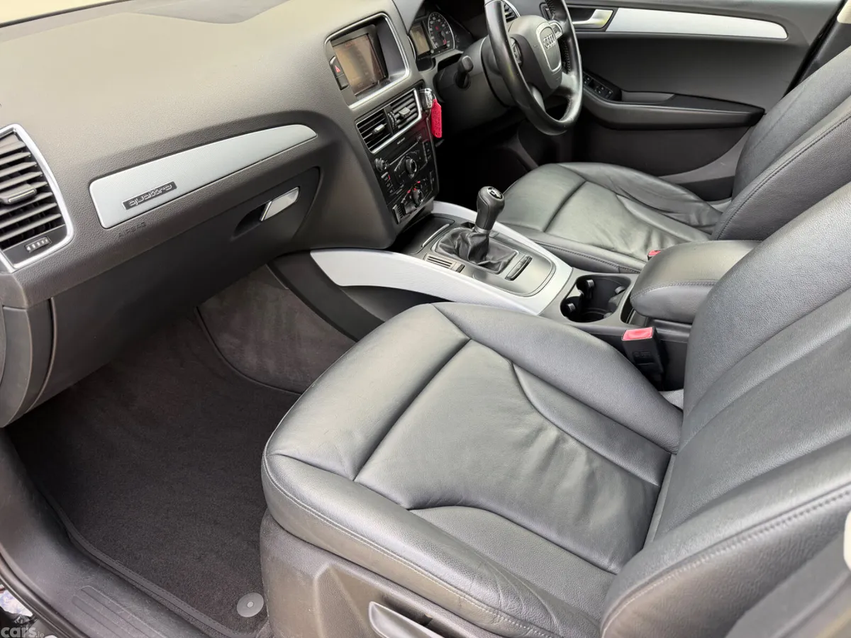 Audi Q5 SUV, Diesel, 2011, Black