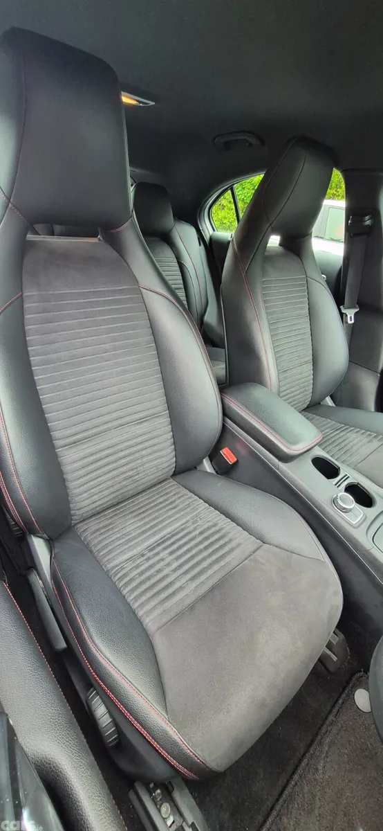 Mercedes-Benz A-Class Hatchback, Petrol, 2013, Silver