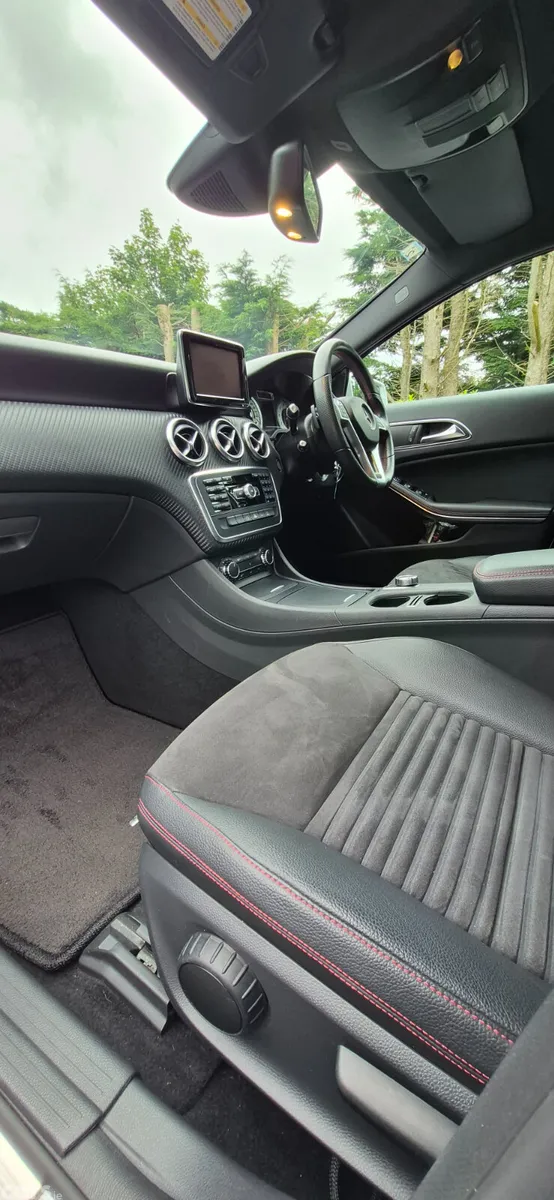 Mercedes-Benz A-Class Hatchback, Petrol, 2013, Silver