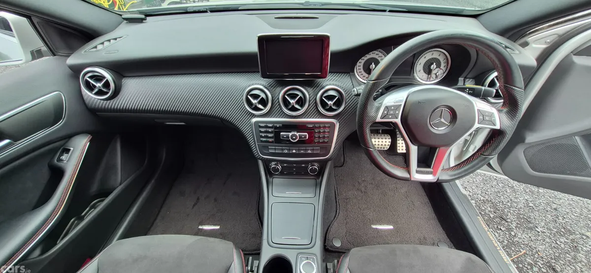 Mercedes-Benz A-Class Hatchback, Petrol, 2013, Silver