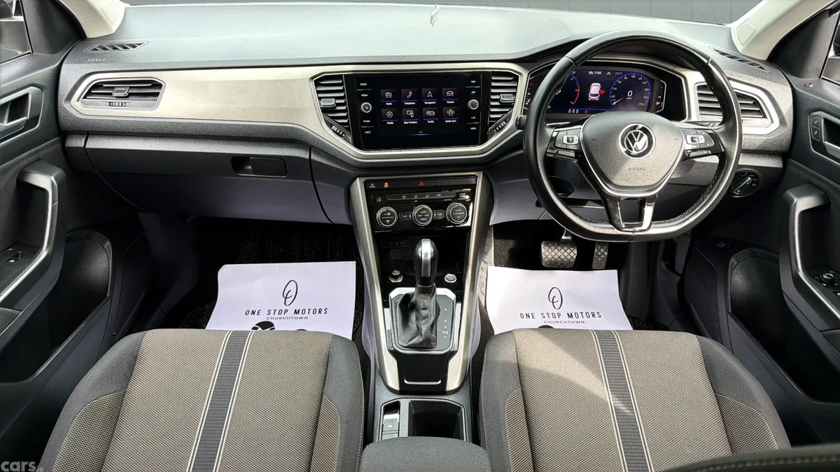 Volkswagen T-Roc Hatchback, Diesel, 2021, White