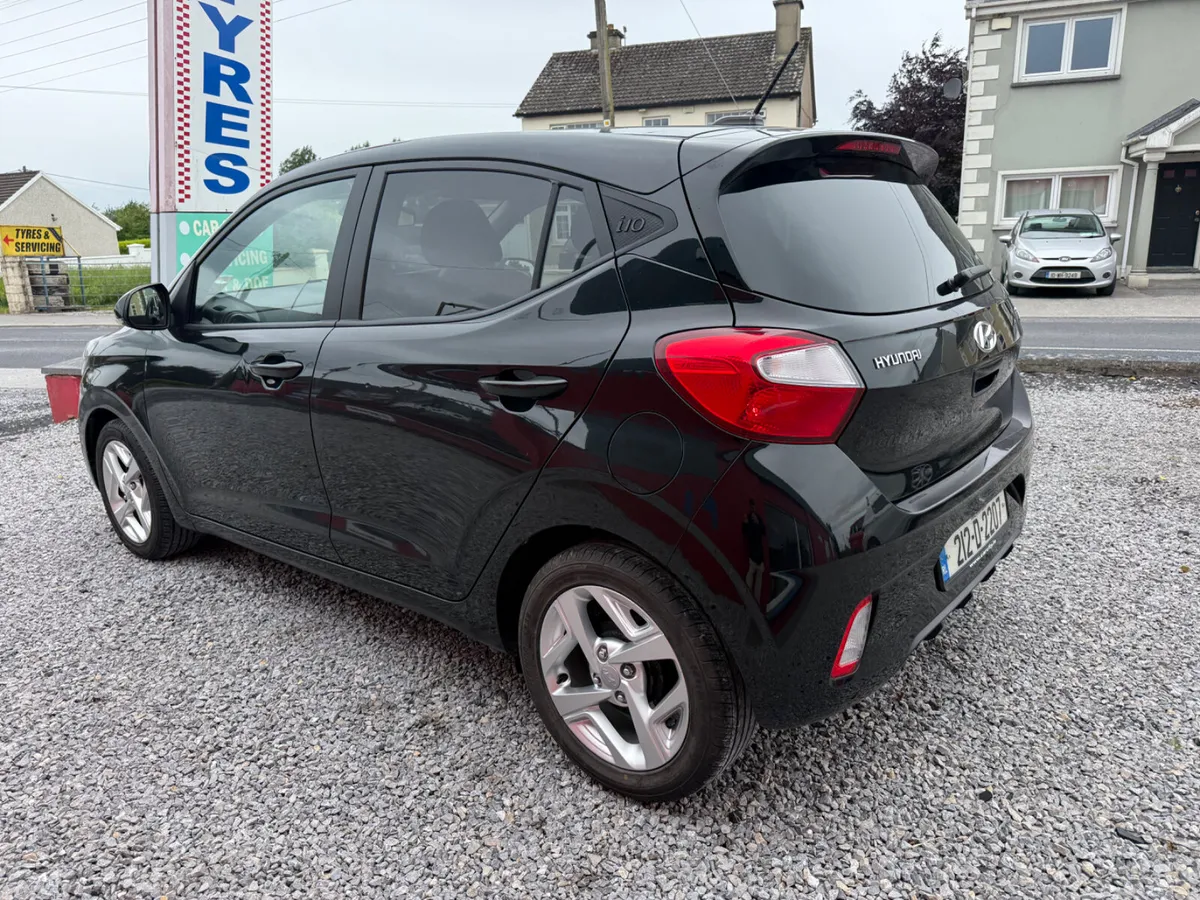 Hyundai i10 Hatchback, Petrol, 2021, Black