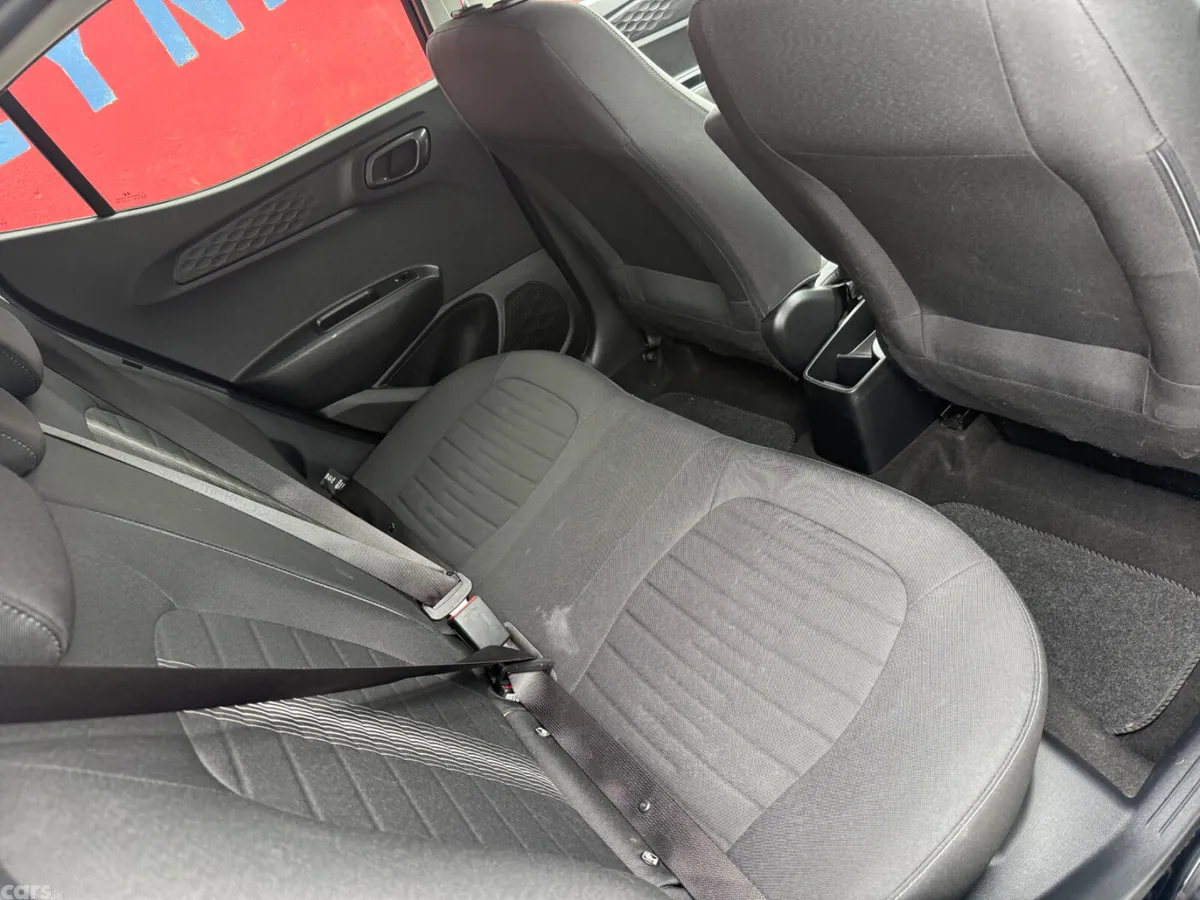 Hyundai i10 Hatchback, Petrol, 2021, Black