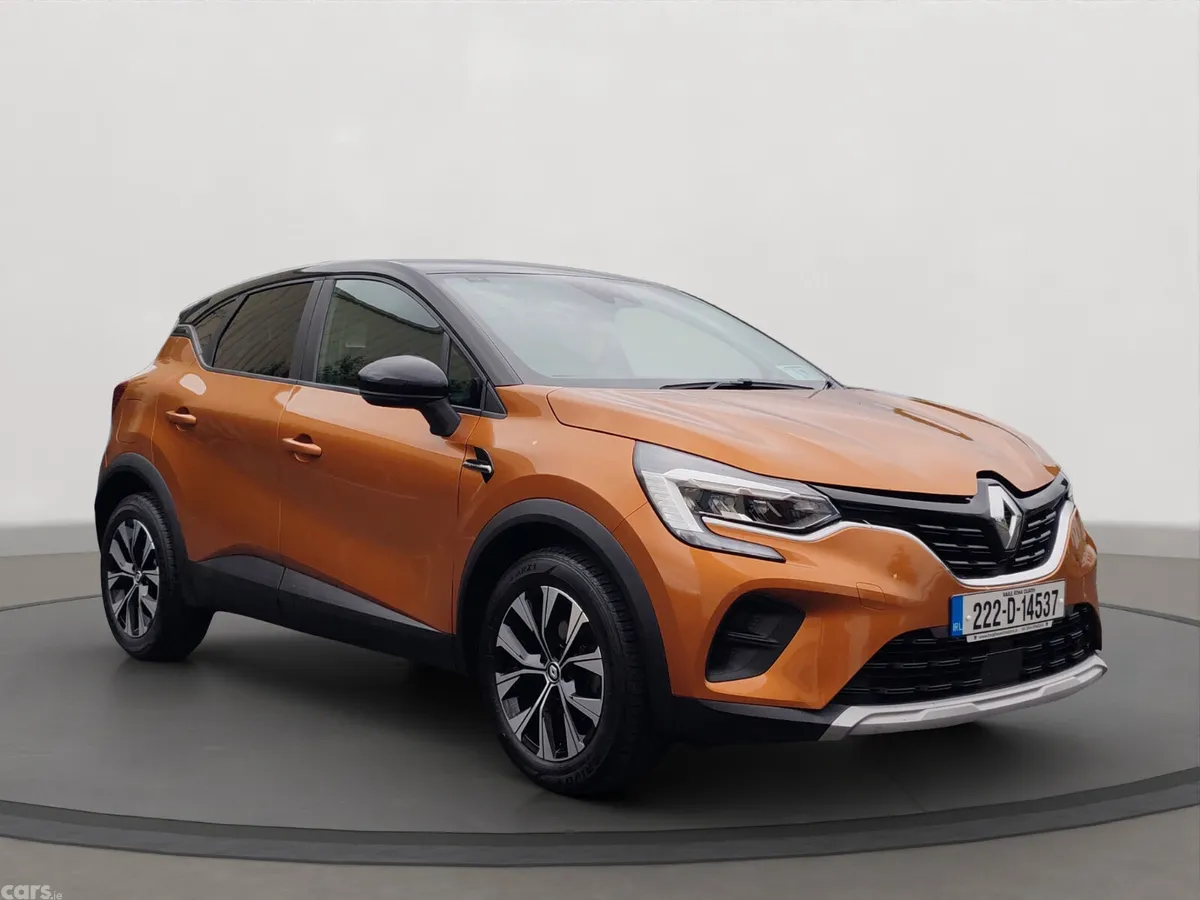 Renault Captur Hatchback, Petrol, 2022, Orange