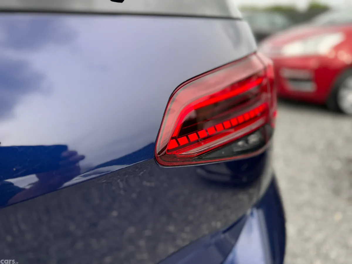 Volkswagen Golf Hatchback, Petrol, 2018, Blue