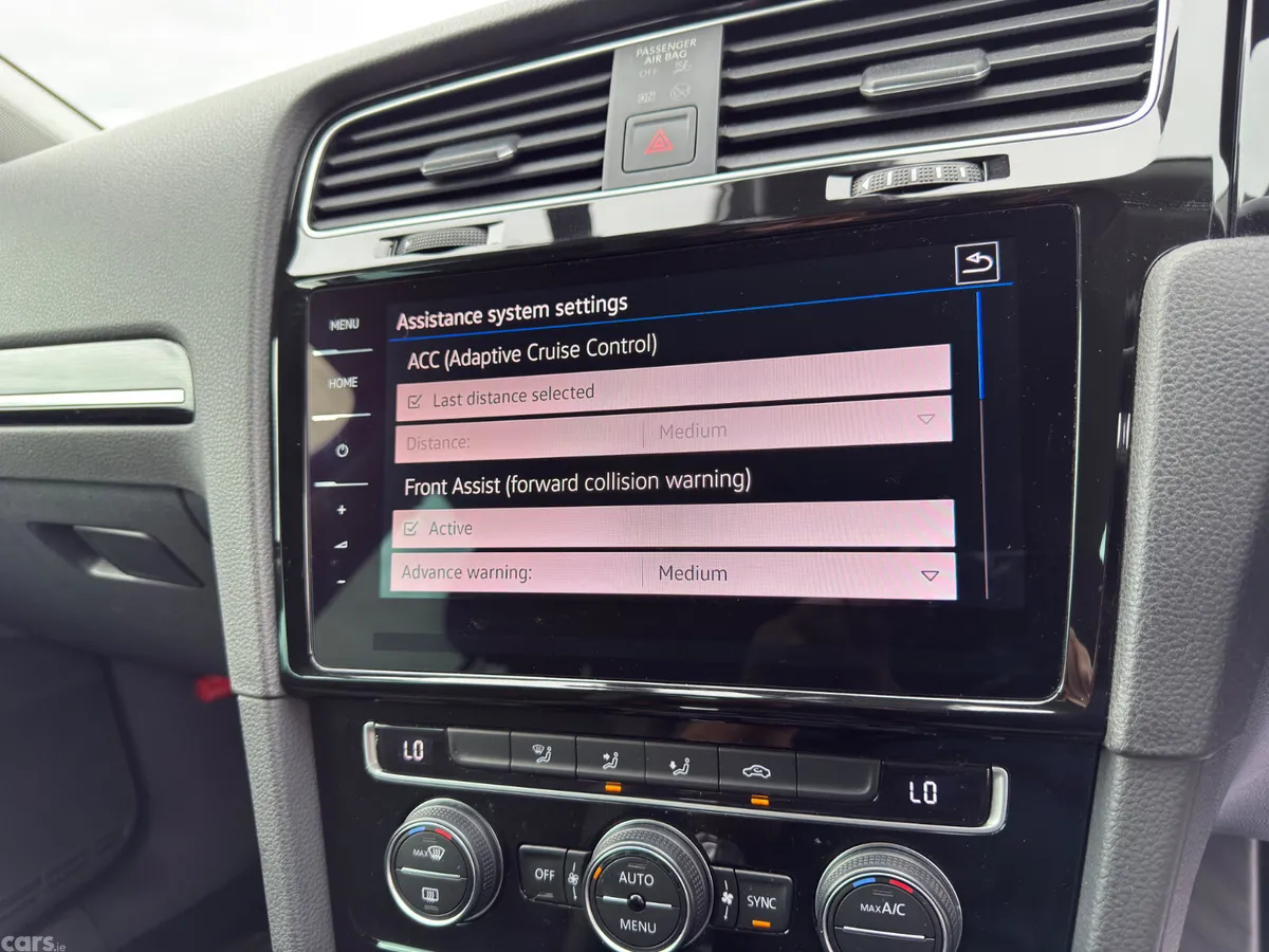 Volkswagen Golf Hatchback, Petrol, 2018, Blue