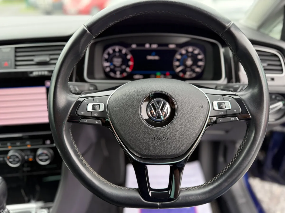 Volkswagen Golf Hatchback, Petrol, 2018, Blue