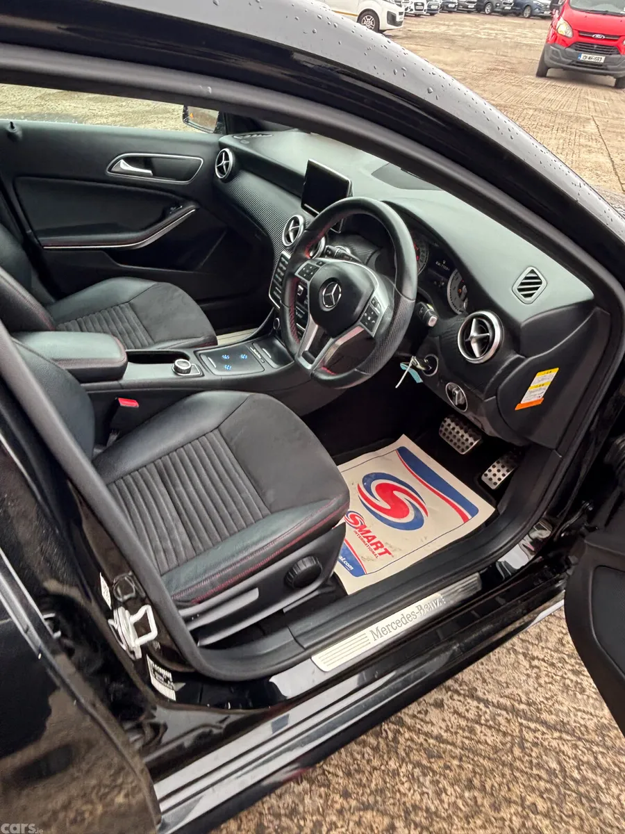 Mercedes-Benz A-Class Hatchback, Petrol, 2015, Black