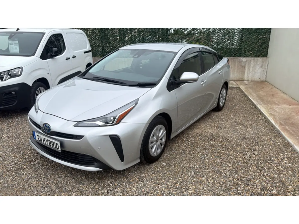 Toyota Prius Hatchback, Petrol Hybrid, 2021, Silver