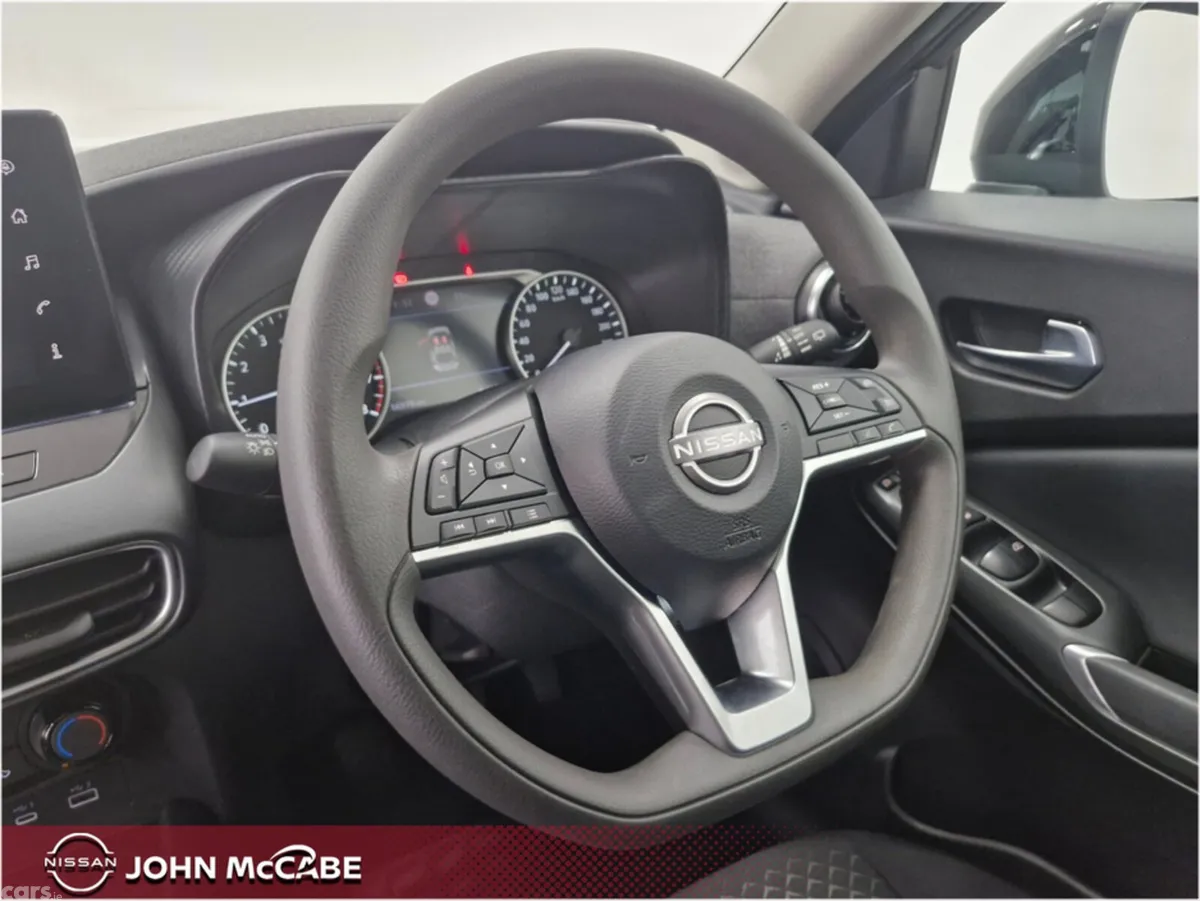 Nissan Juke MPV, Petrol, 2025, Grey