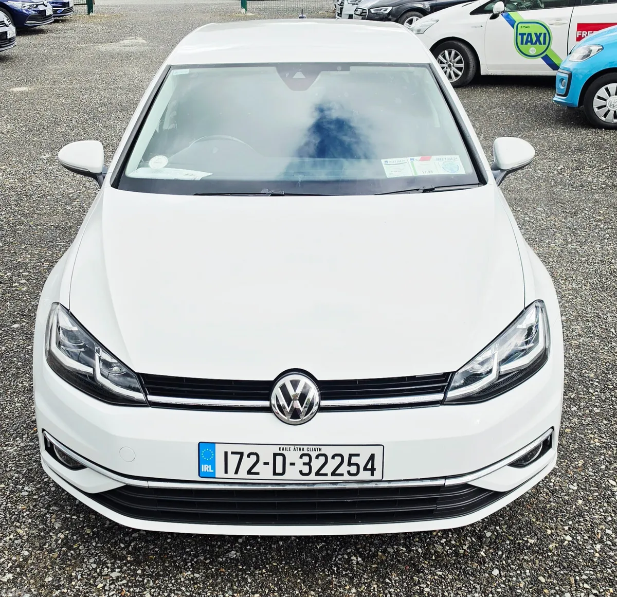 Volkswagen Golf Hatchback, Petrol, 2017, White