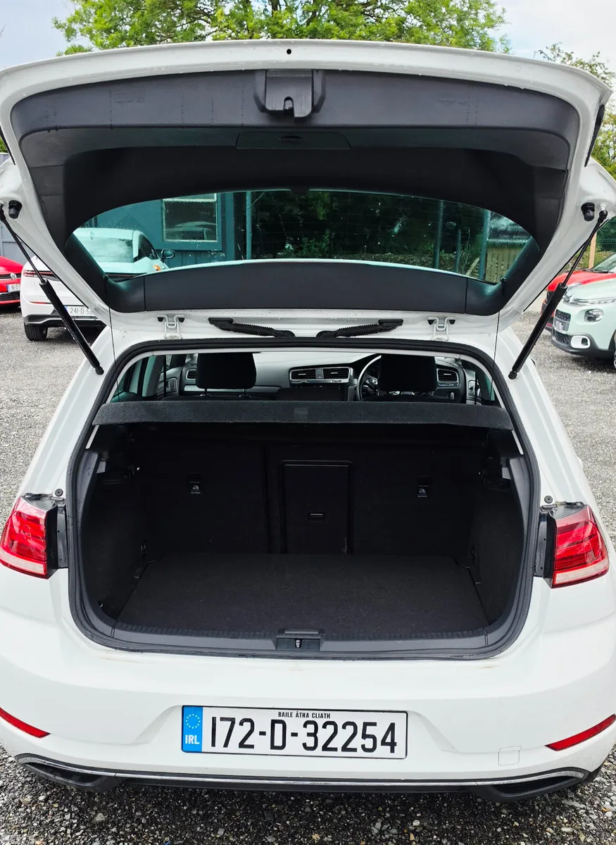Volkswagen Golf Hatchback, Petrol, 2017, White