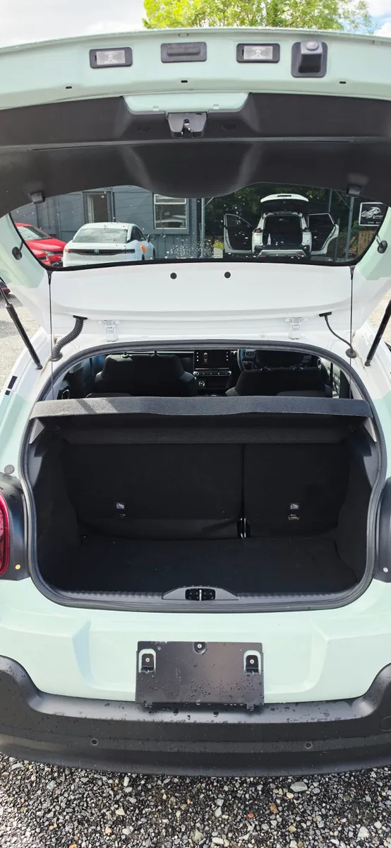 Citroen C3 Hatchback, Petrol, 2018, Green