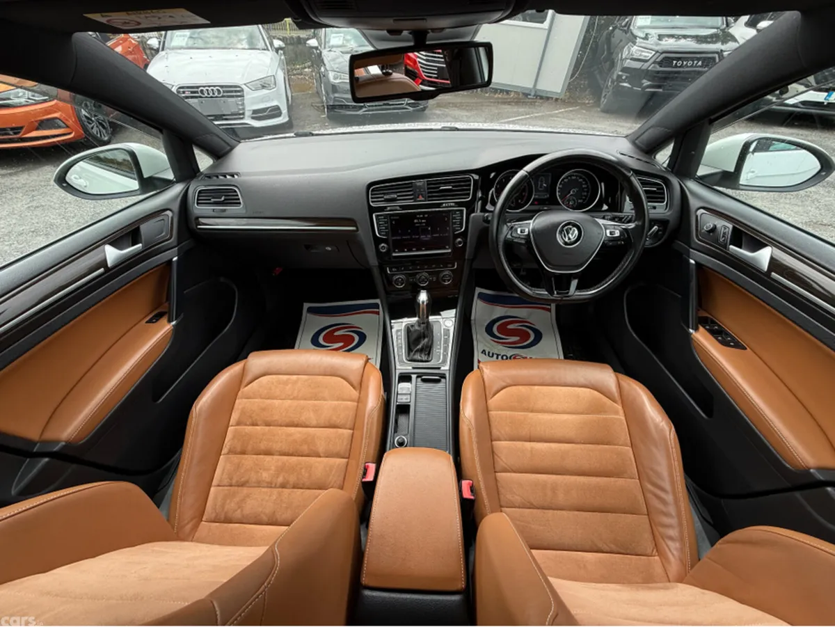 Volkswagen Golf Hatchback, Petrol, 2016, White