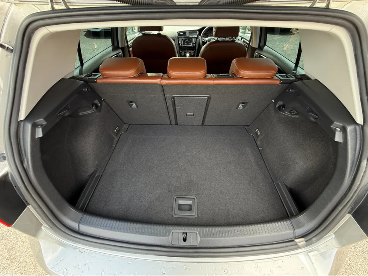 Volkswagen Golf Hatchback, Petrol, 2013, Grey