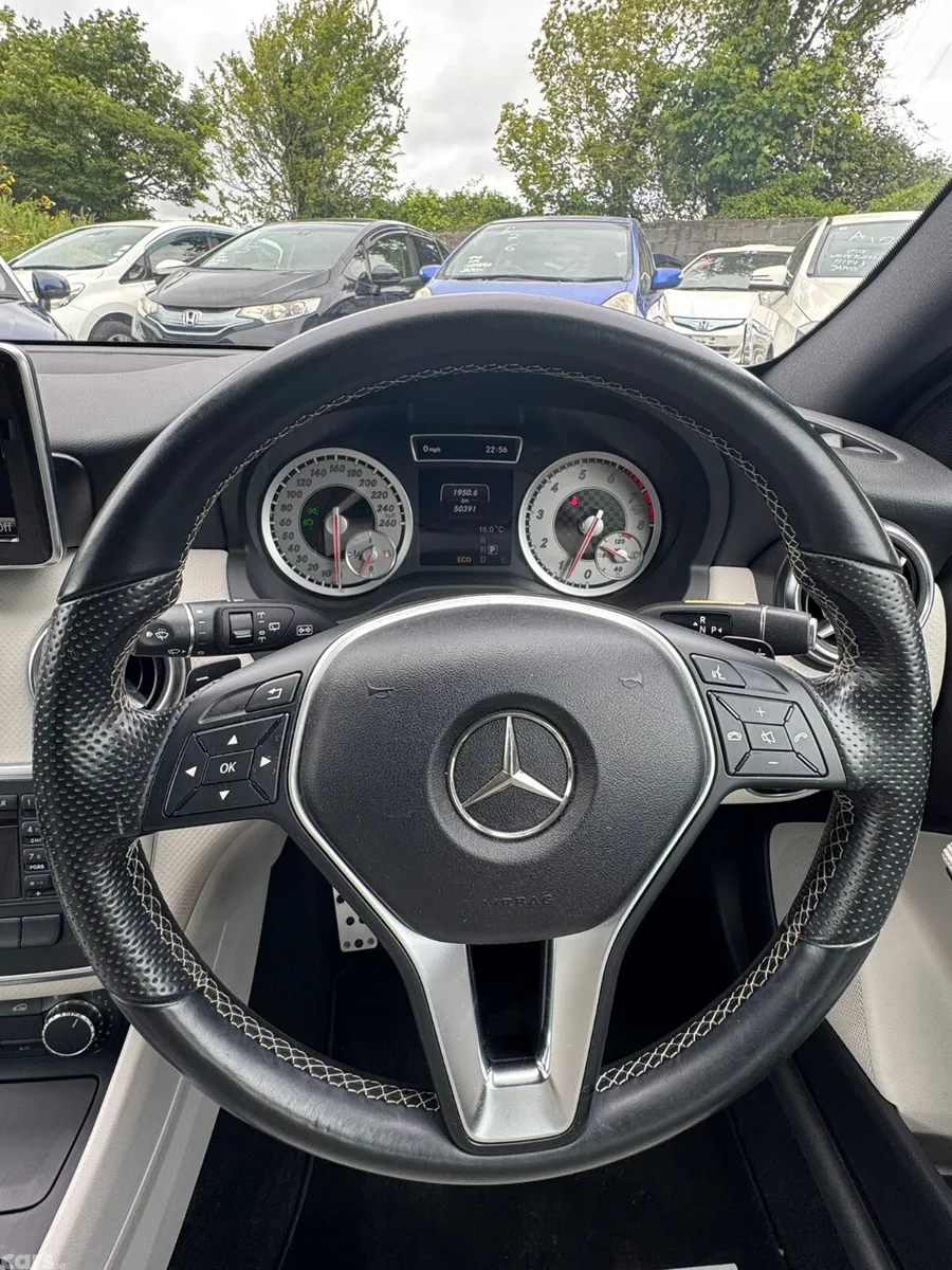 Mercedes-Benz A-Class Hatchback, Petrol, 2014, White