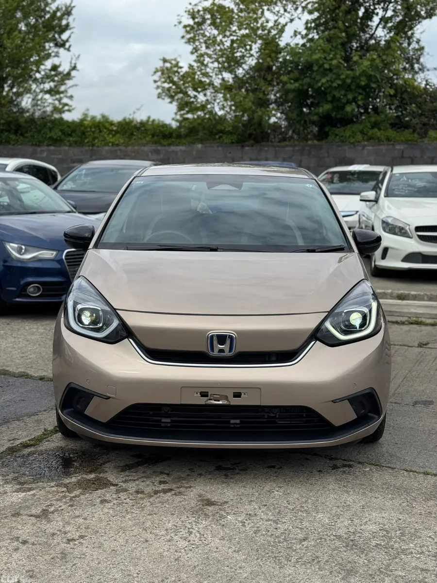 Honda Fit Hatchback, Petrol Hybrid, 2022, Gold