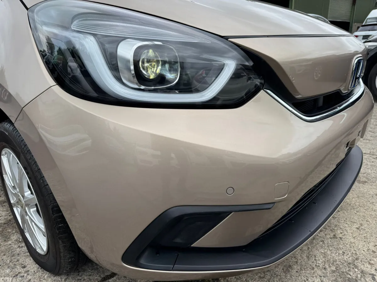 Honda Fit Hatchback, Petrol Hybrid, 2022, Gold