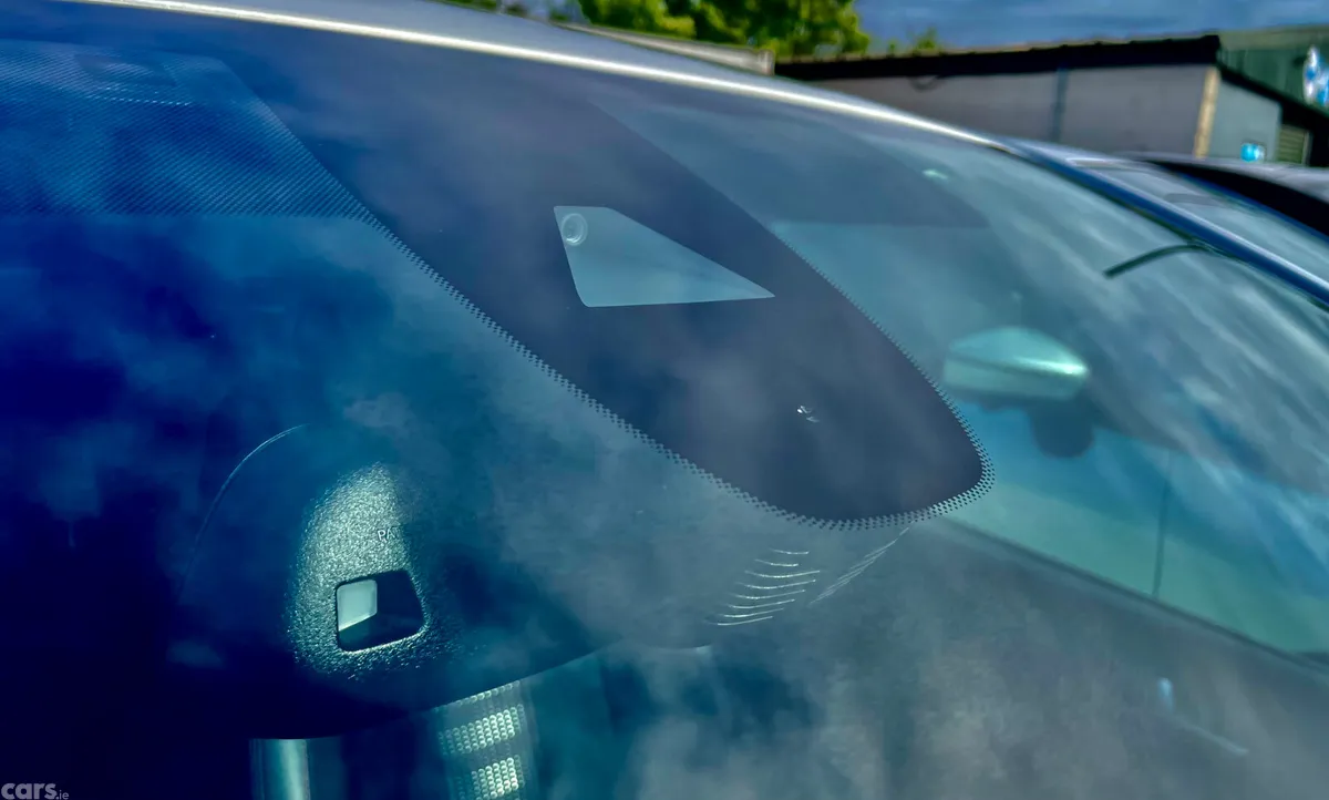 Peugeot 308 Hatchback, Petrol, 2018, White