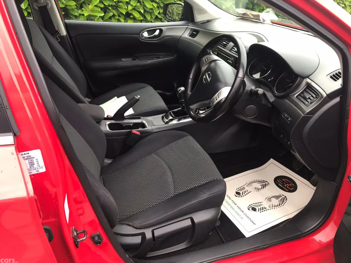 Nissan Pulsar Hatchback, Diesel, 2016, Red