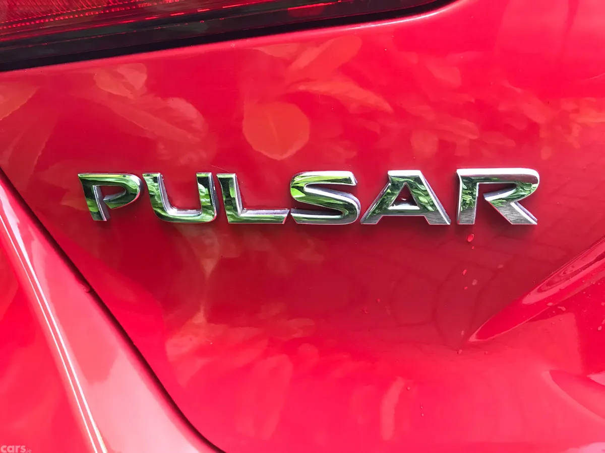 Nissan Pulsar Hatchback, Diesel, 2016, Red