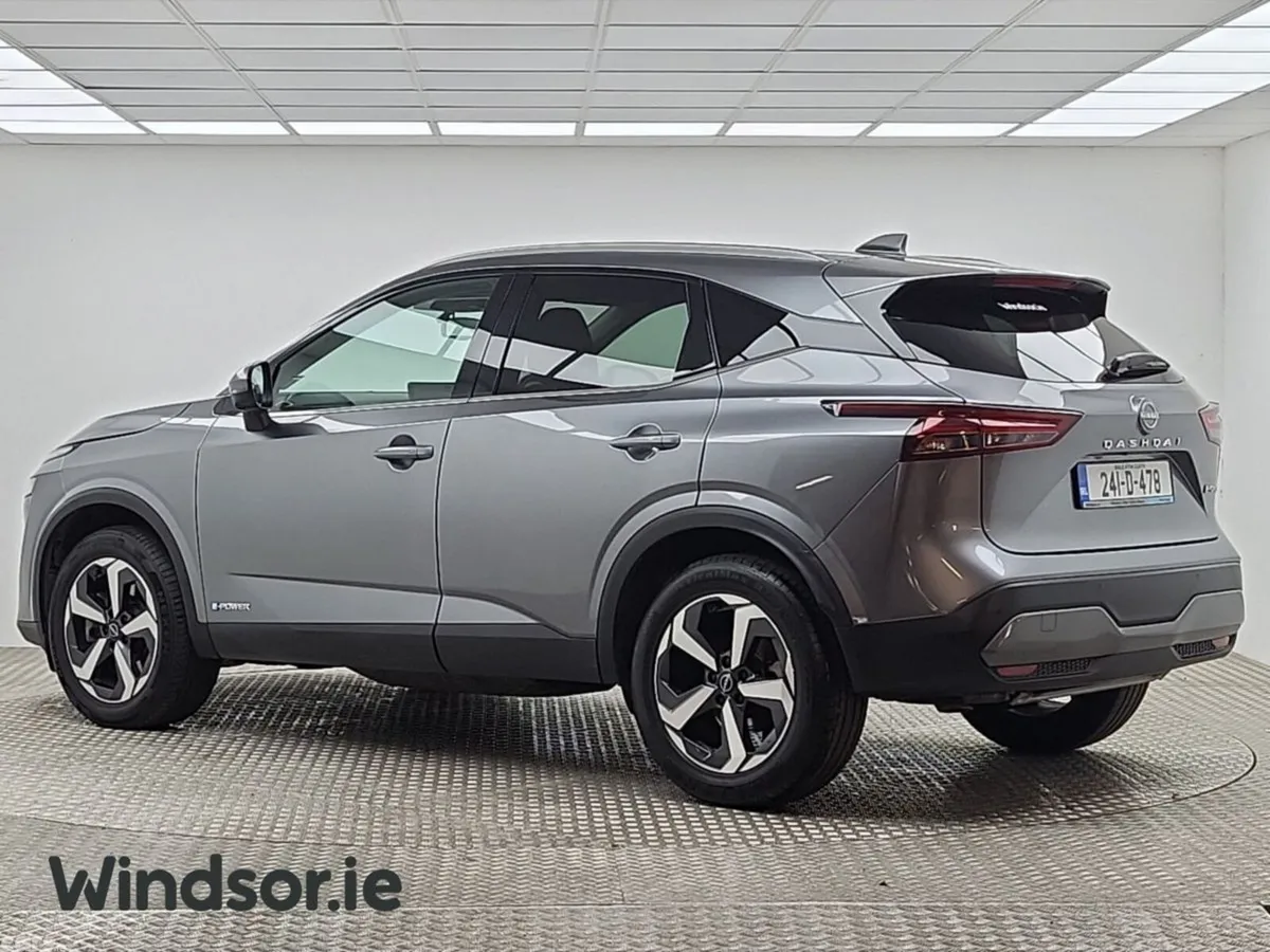 Nissan Qashqai MPV, Petrol, 2024, Grey