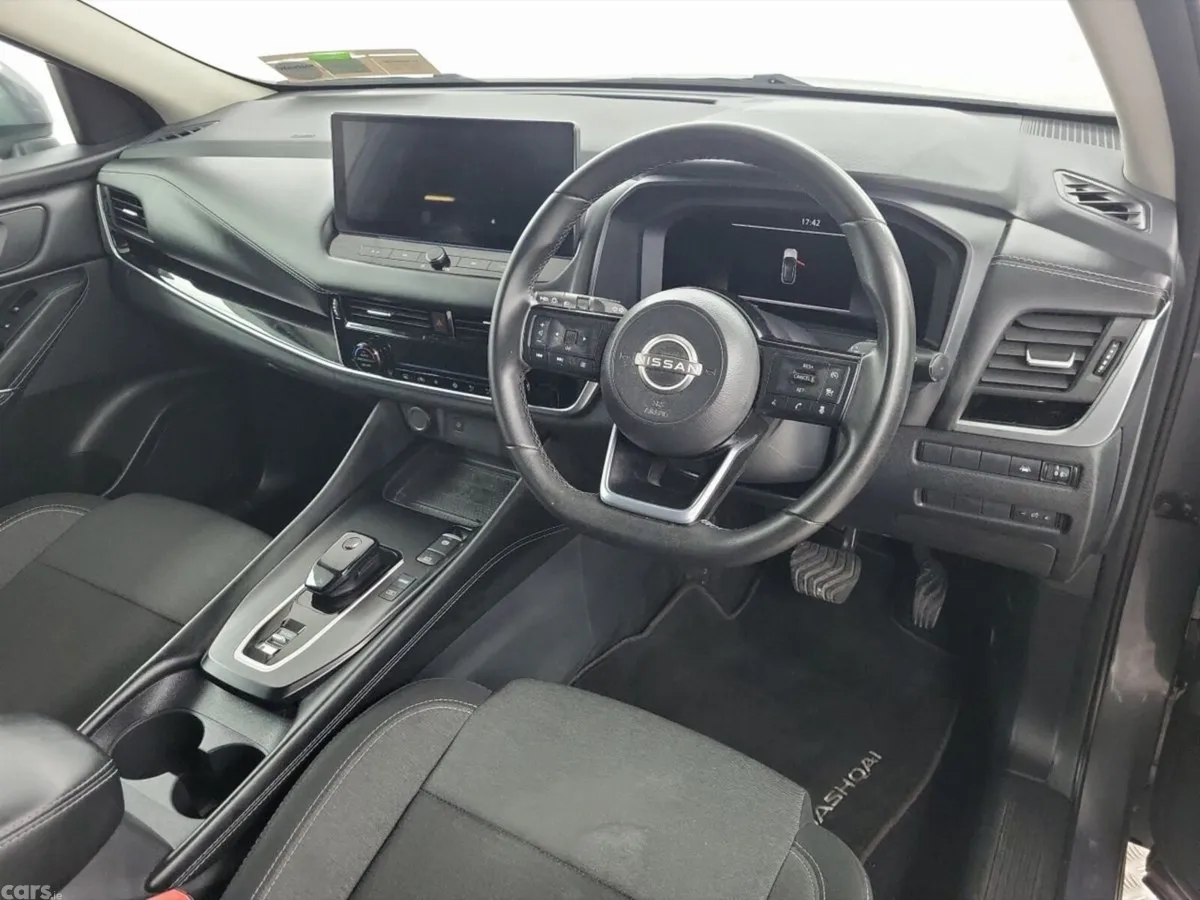 Nissan Qashqai MPV, Petrol, 2024, Grey