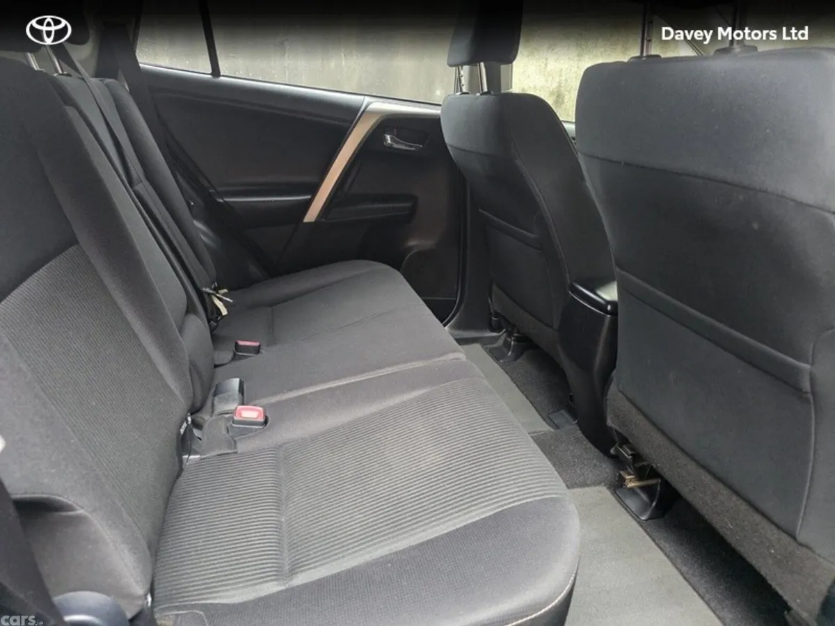 Toyota RAV4 SUV, Diesel, 2015, Black