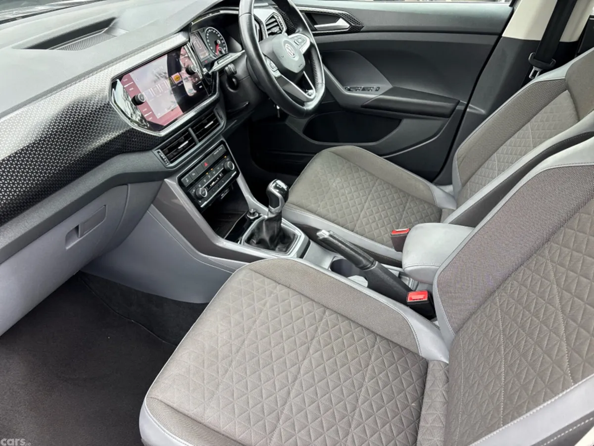 Volkswagen T-Cross Estate, Petrol, 2019, Grey