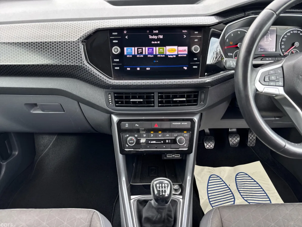 Volkswagen T-Cross Estate, Petrol, 2019, Grey