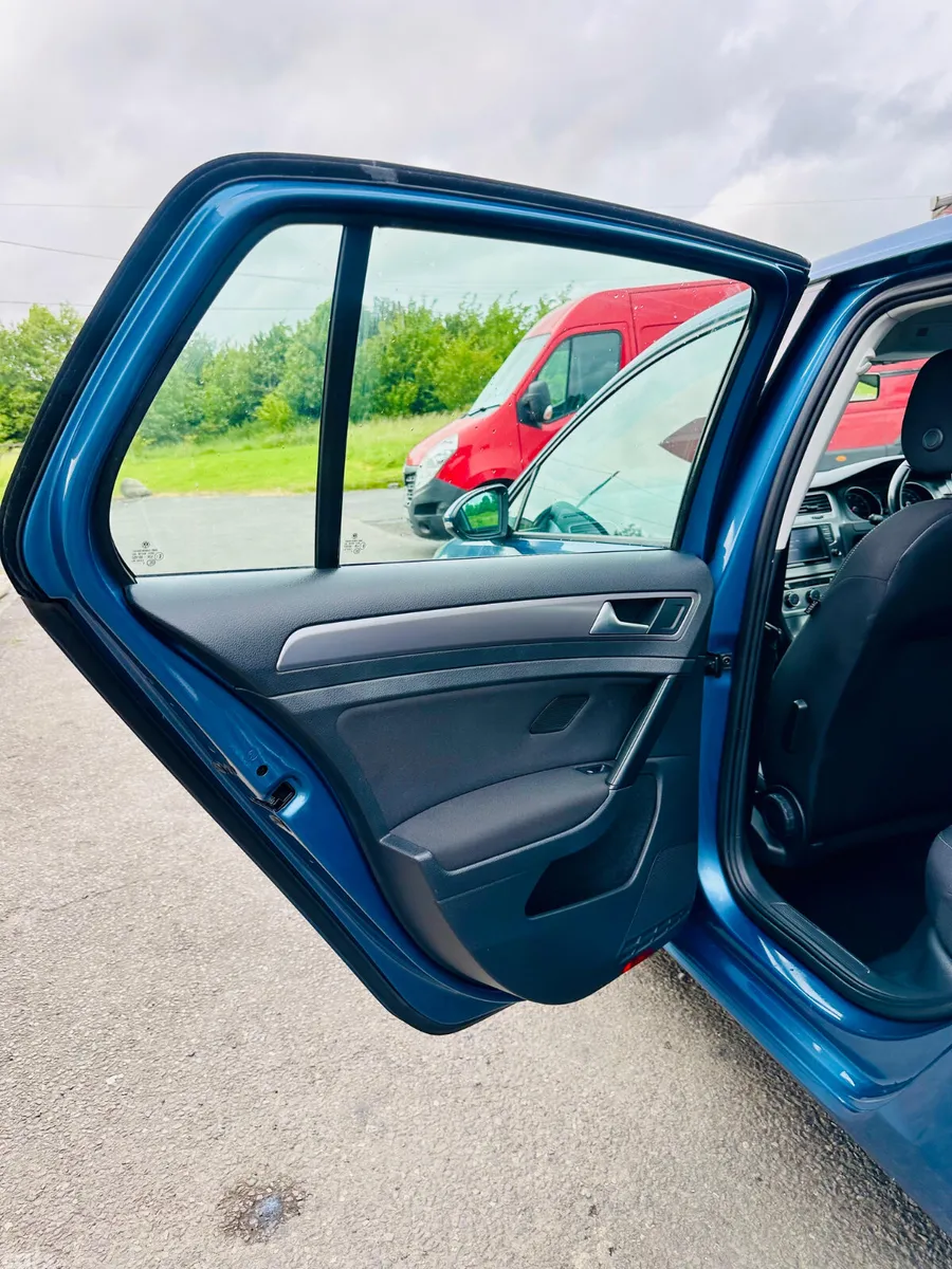 Volkswagen Golf Hatchback, Petrol, 2016, Blue