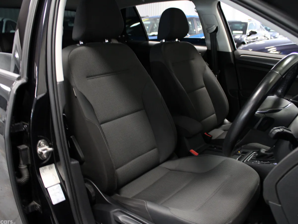 Volkswagen Golf Hatchback, Petrol, 2019, Black