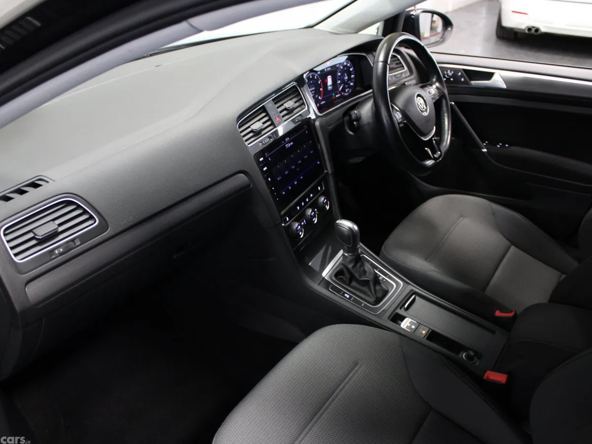 Volkswagen Golf Hatchback, Petrol, 2019, Black