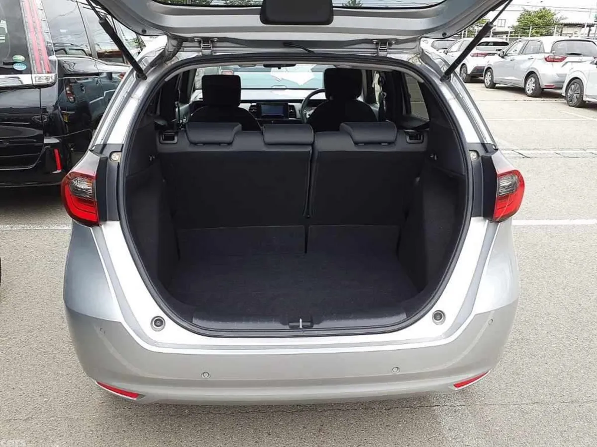 Honda Fit Hatchback, Petrol Hybrid, 2023, Silver