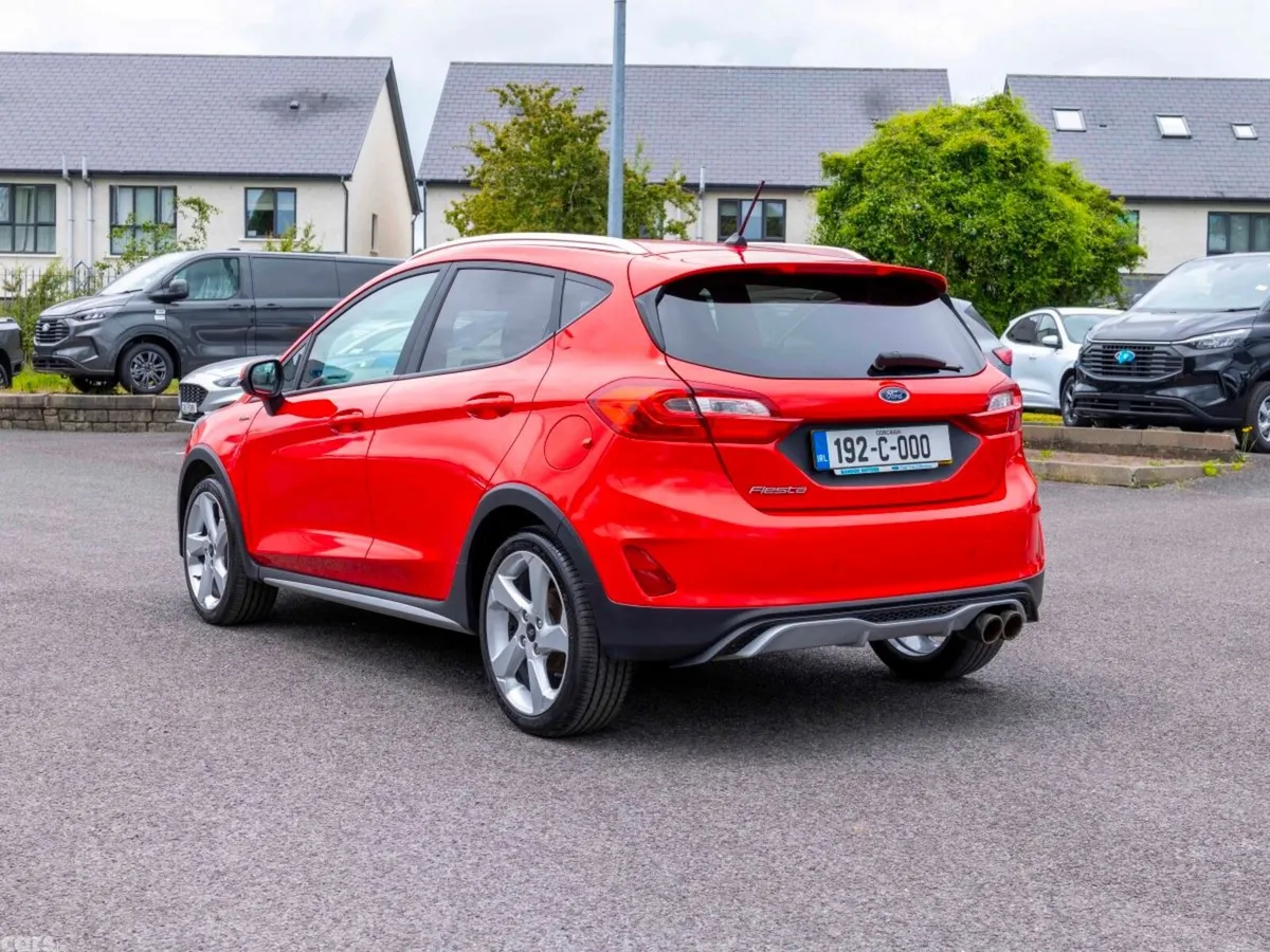 Ford Fiesta Hatchback, Petrol, 2019, Red