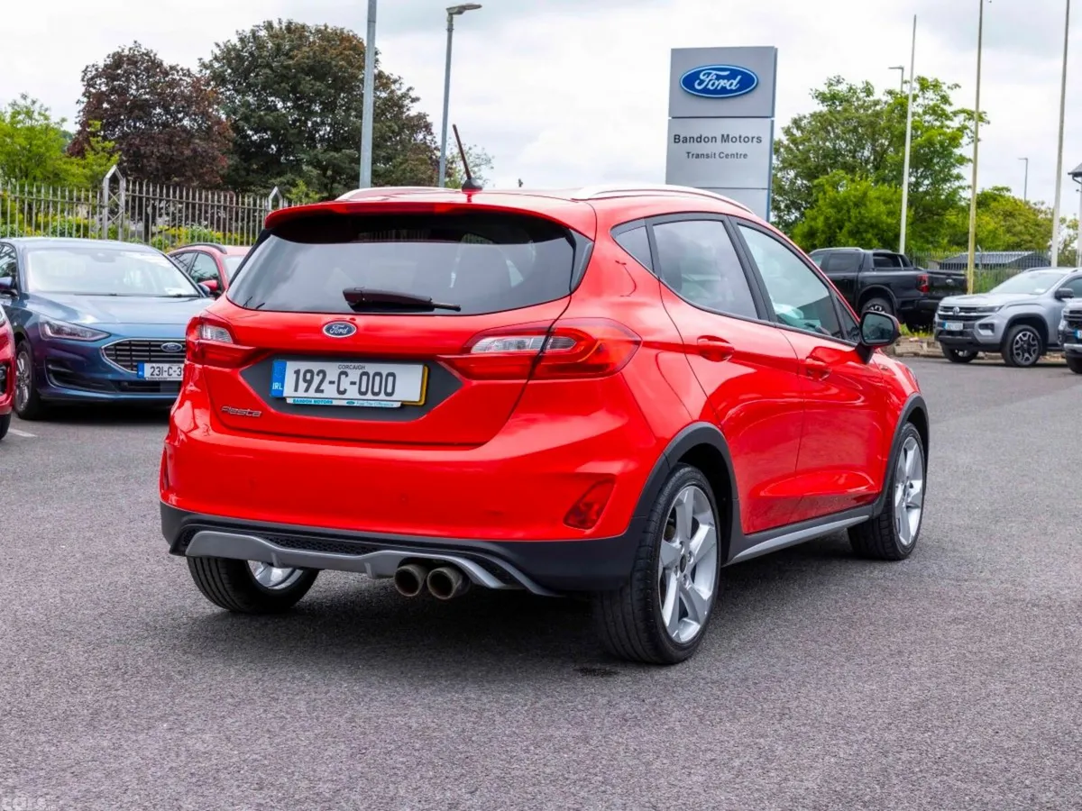 Ford Fiesta Hatchback, Petrol, 2019, Red