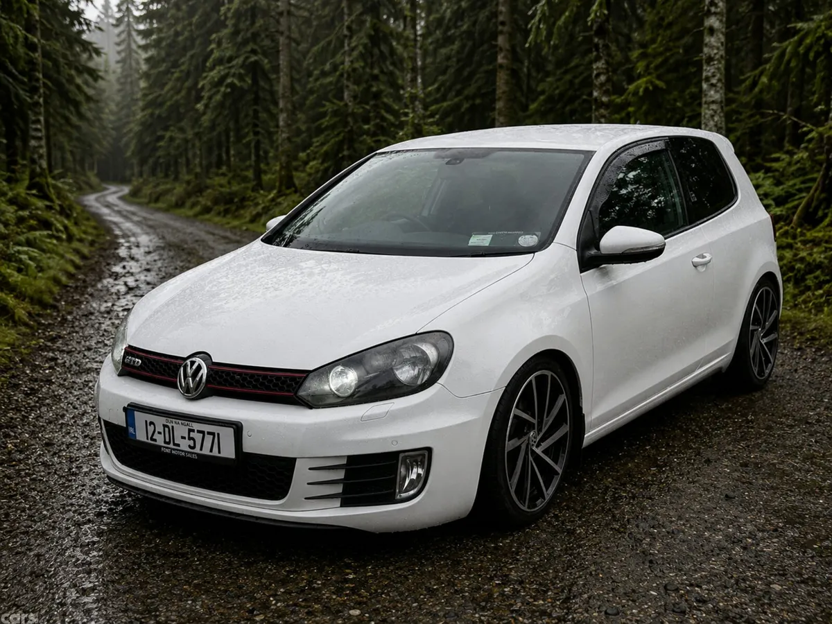 Volkswagen Golf Hatchback, Diesel, 2012, White