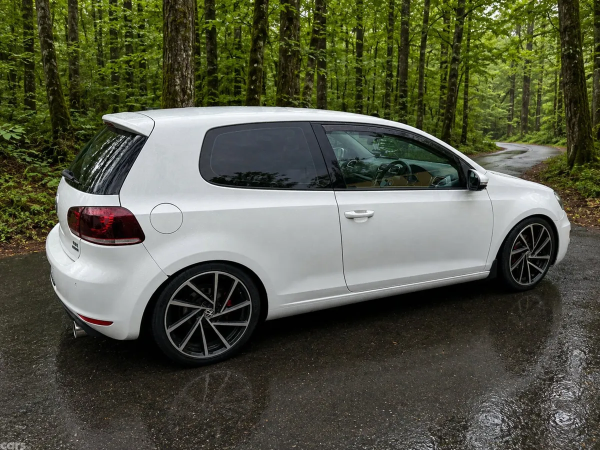 Volkswagen Golf Hatchback, Diesel, 2012, White