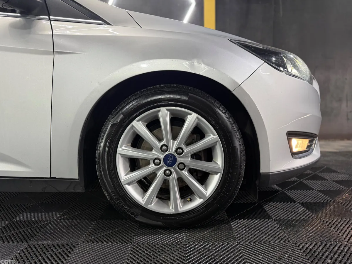 Ford Focus Hatchback, Diesel, 2017, Silver