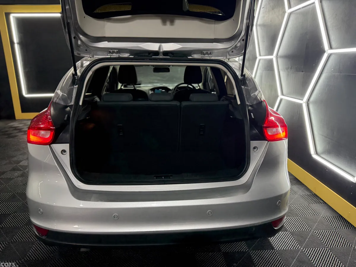 Ford Focus Hatchback, Diesel, 2017, Silver
